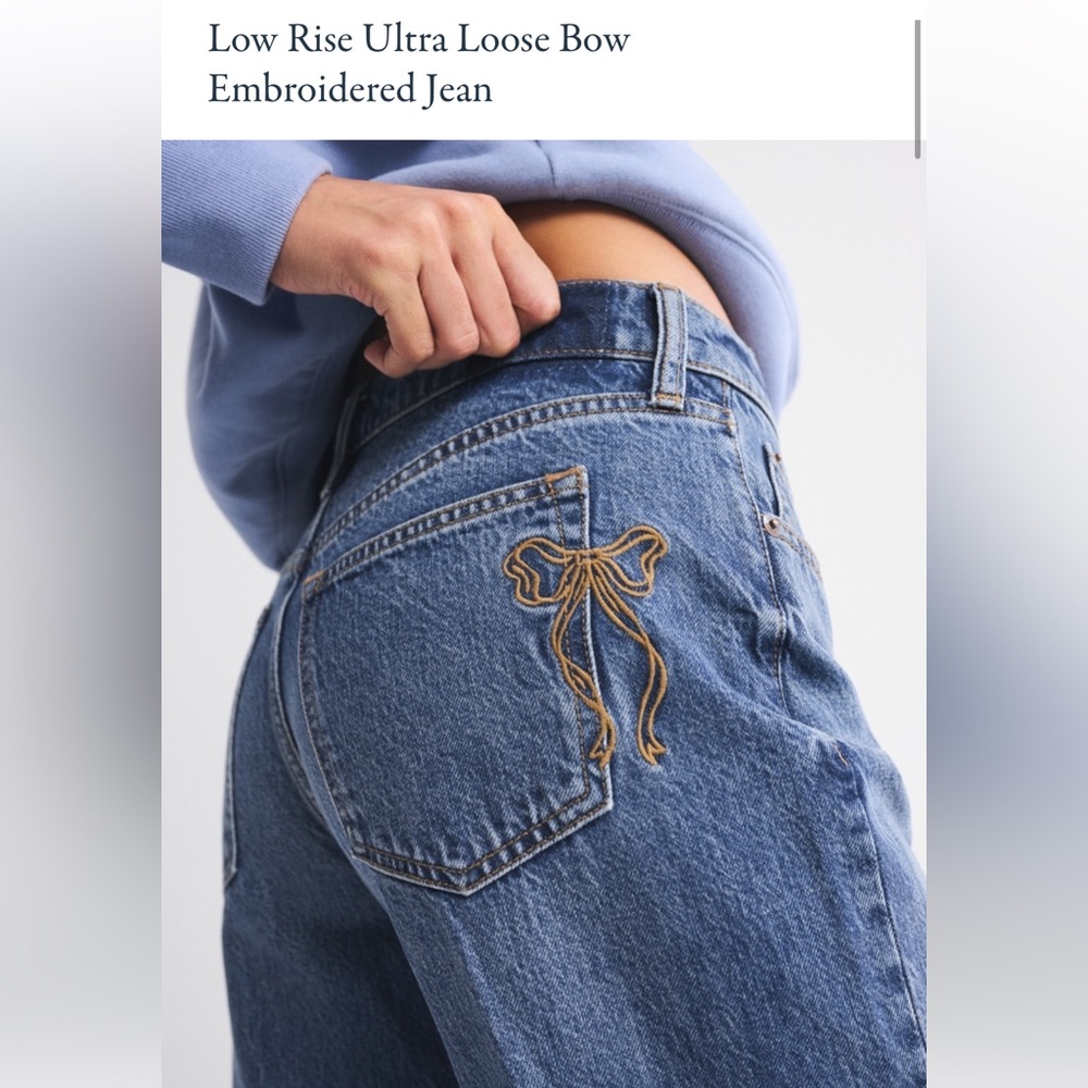 Low Rise Ultra Loose Bow Embroidered Jean